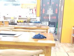 -哈尔滨小酒馆·鲜肉现穿自助烧烤(康新花园店)