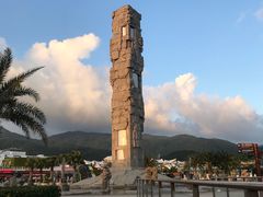 -亚龙湾中心广场