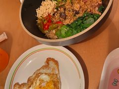 牛脸颊菌菇温泉蛋拌饭-The Good Place好地方·Brunch·coffee(国贸店)