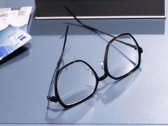 -目艮眼镜SHOWROOM(品牌集合店)
