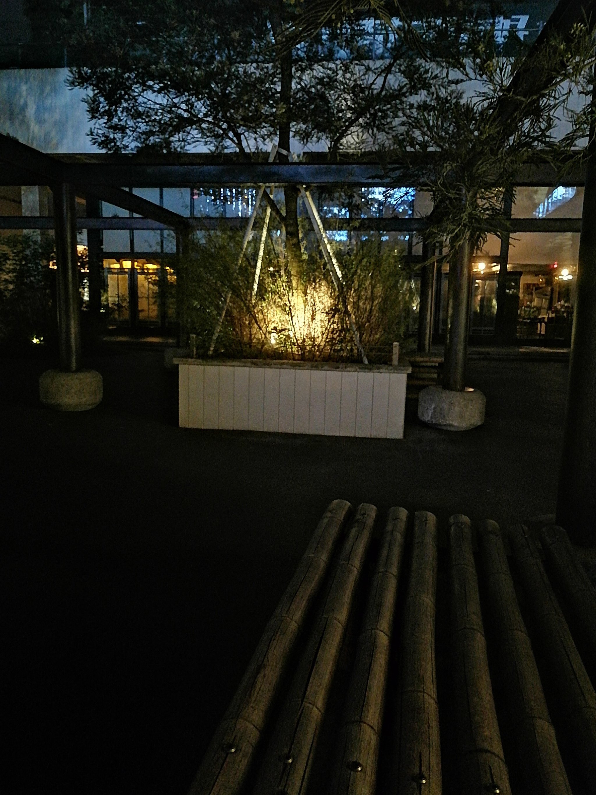 夏夜城市惬意好逛处/大源公园下沉广场