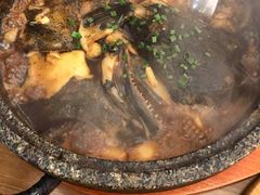 砂锅蝶鱼头-新海渔港·胶东海鲜家常菜·家宴(奥体中心店)