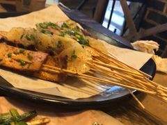 -何师烧烤·香辣蟹·川菜·30年老品牌(太古里旗舰店)