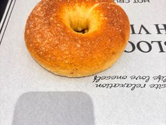 -HOT CRUSH趁热集合·现烤面包(上海环球港店)