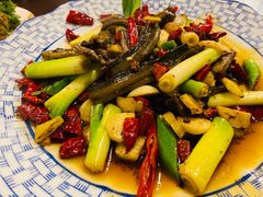 爆炒土鳝鱼-百年粉蒸牛肉