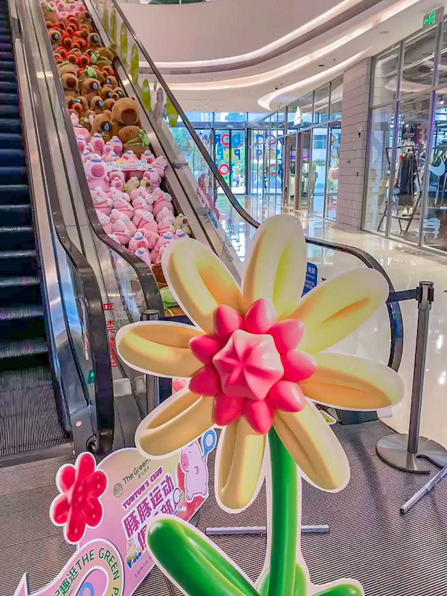 优特汇太会啦!
和闺蜜到优特汇逛,发现又有有趣的新美陈啦!