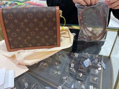 -奢物·巴黎站奢侈品回收寄售