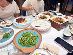 -梅飞酒家(名辉豪庭店)