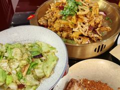 -川流不息·地道川菜·小龙虾(松东路店)