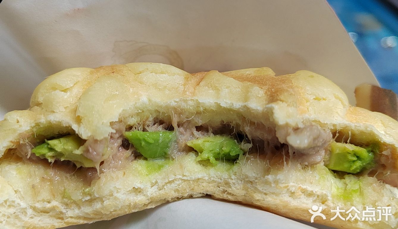 吃了两次世界第二好吃的菠萝包 略失望
