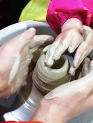 -泥娃娃DIY陶吧(易生活购物公园店)
