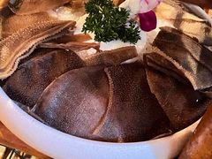 -老牌坊云南鱼豆花火锅(爱建店)