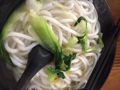 -丽虹云南过桥米线(兴工街店)