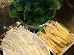 -七欣天香辣蟹火锅(上海银亿滨江店)