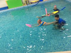 -乐悠游亲子游泳俱乐部