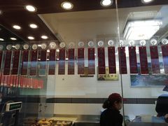 -狗撵鸭(泰山公寓店)