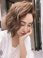 -变画·发型STUDIO