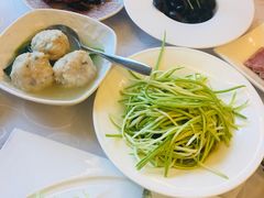 -新镇江酒家(南京西路店)