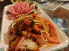 酸萝卜炒牦牛肉-吉祥圣雪藏餐