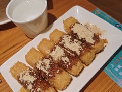 -诚铭记·虾仁汤包·成都小吃(融创店)