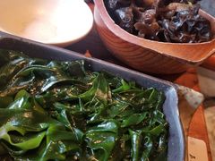 -老牌坊云南鱼豆花火锅(爱建店)
