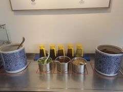 -包整·丝娃娃(一览甲秀楼风景店)