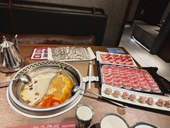金典鸳鸯锅底-快乐小羊·内蒙牛羊肉火锅(流花中心店)