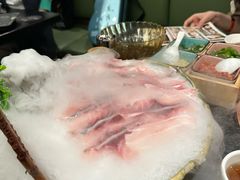 -得意咚瓜·顺德鱼生·冬瓜火锅(深圳首店)