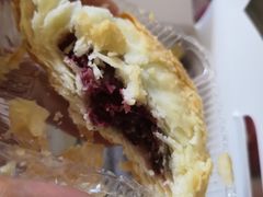 -潘祥记鲜花饼(昆明长水国际机场店)