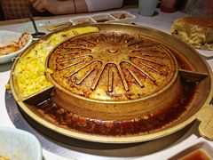 芝士锅底-猪啊牛呀羊啊铜盘烤肉(正大广场店)