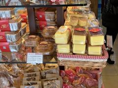 零售区-红宝石·鲜奶小方(万航店)