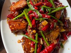 -曼听小寨海鲜烧烤·大连辣炒大王(盖州街店)
