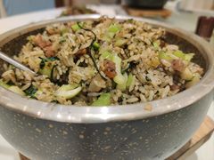 -沪华海鲜大酒楼(南汇店)