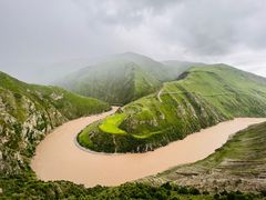 -比如骷髅墙景区