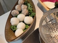 -左庭右院鲜牛肉火锅(金山万达店)