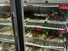自助取餐区-拈签一笑黄牛肉辣卤串串