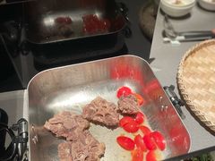-左庭右院鲜牛肉火锅黑金店(陆家嘴中心店)