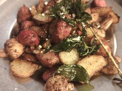 -CHURCH  BISTRO 教堂·餐吧