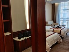 -兴芮温泉度假区