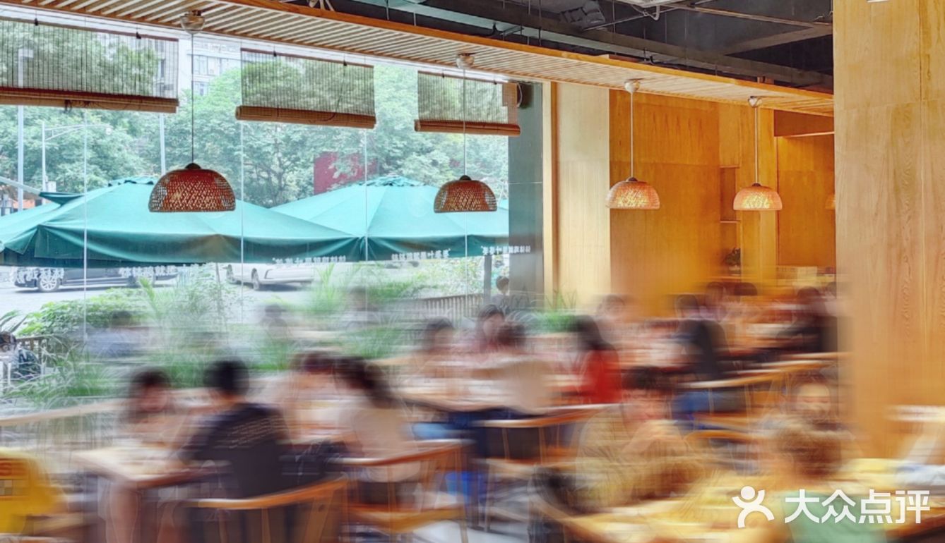 太古里这家店，火了41年的叶婆婆钵钵鸡