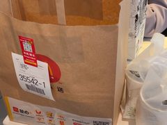 -麦当劳(汉口火车站候车室店)