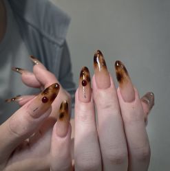 -MB·nail美甲美睫