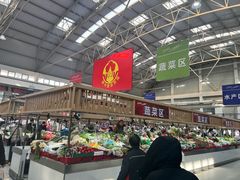 -滨海新区濒开里菜市场