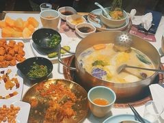 -洪氏嗨捞·猪肚鸡火锅(阳光天地店)