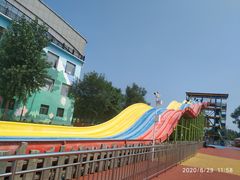 -沈阳龙润夏宫温泉水乐园