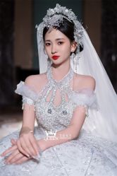 点击看大图 -艾拉·女王婚纱礼服馆