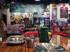 大堂-蚝堡海鲜·威海菜·海肠捞饭·烧烤·亚洲吃蚝公司(幸福门店)