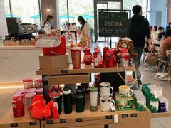 零售区-星巴克臻选(深圳龙华红山天虹店)