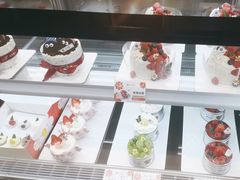 -花花卷卷·鲜食蛋糕(静安久光百货店)