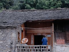 -高荡千年布依古寨旅游景区